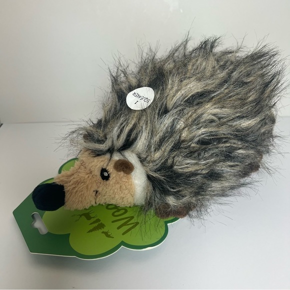NEW Woodland Wonders Wag N Woof Plush Hedgehog Dog Toy with Squeaker - Picture 1 of 6